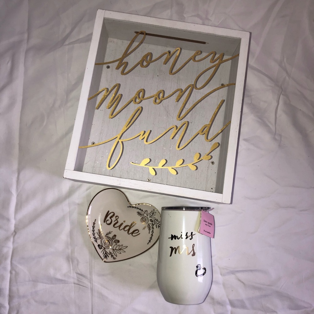 Bride Trinket Tray, Honeymoon Fund & Mrs Cups
